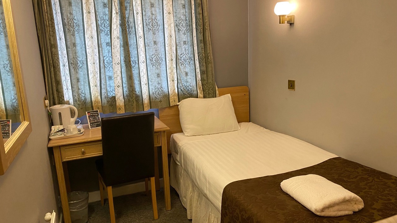 Photo of Bedroom in Pangbourne