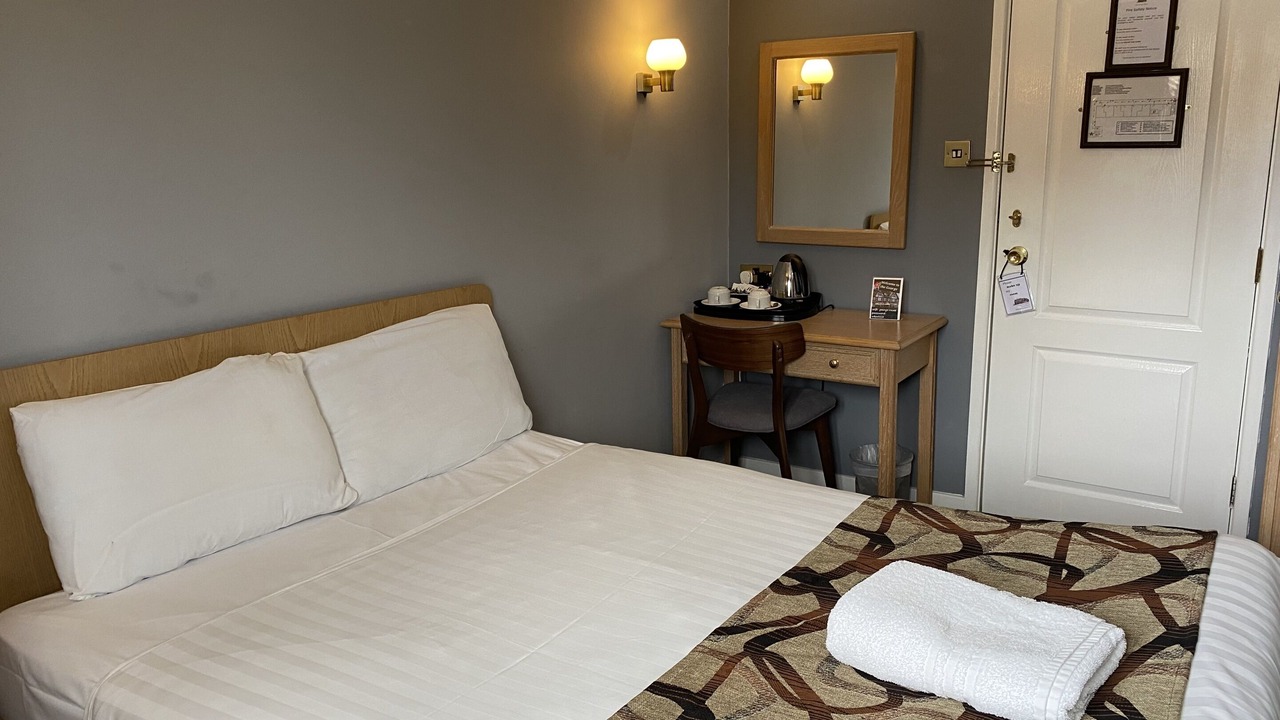 Photo of Bedroom in Pangbourne