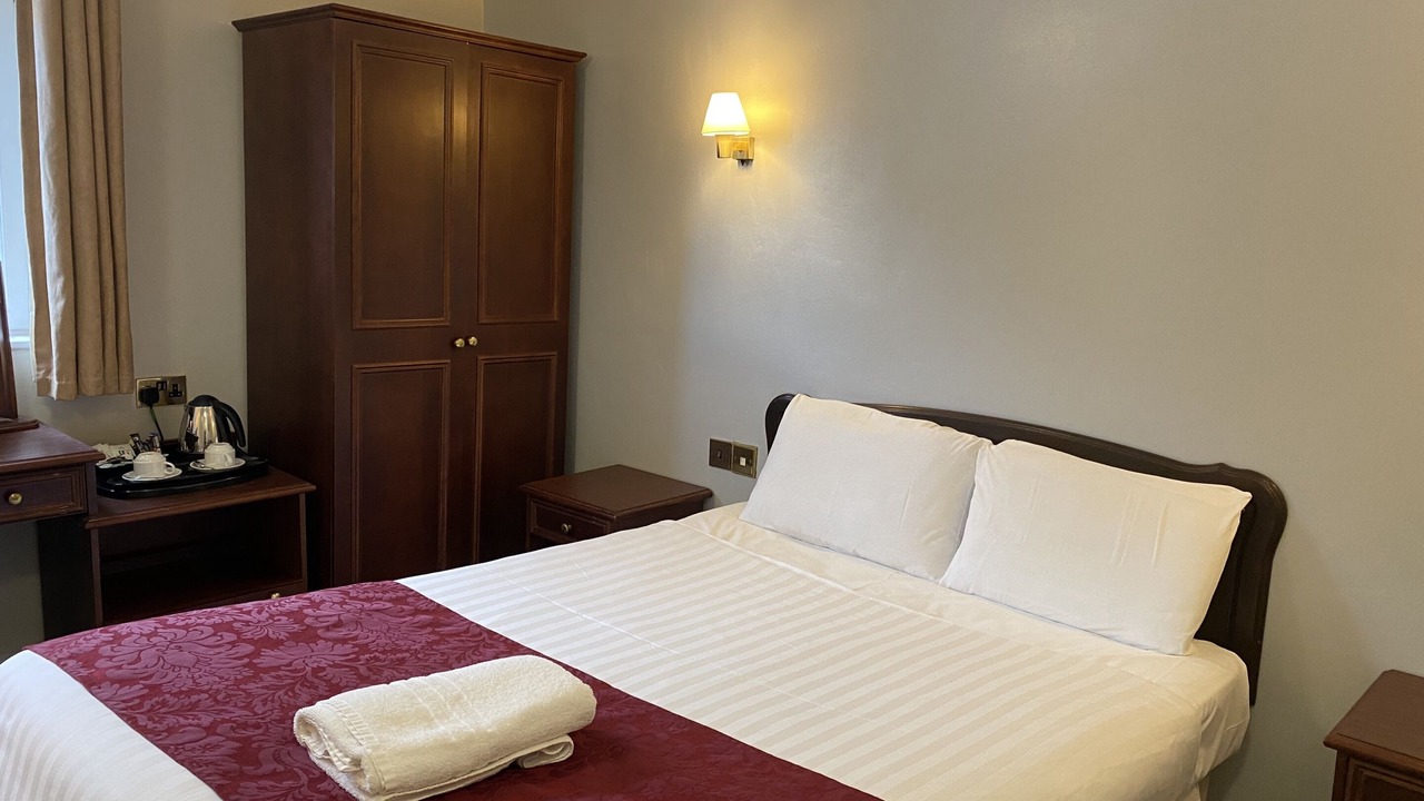 Photo of Bedroom in Pangbourne