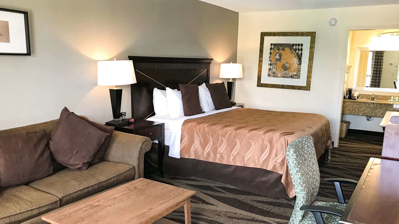 Photo of Bedroom in Rolling Road Farms