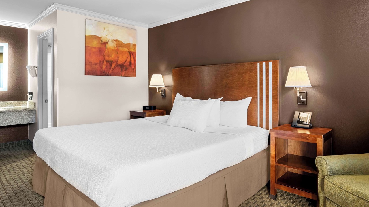 Photo of Bedroom in Lakeview