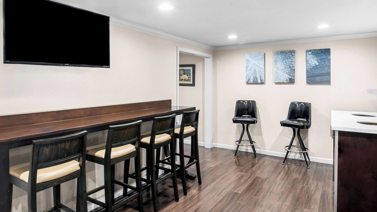 Photo of Others in Lakeview