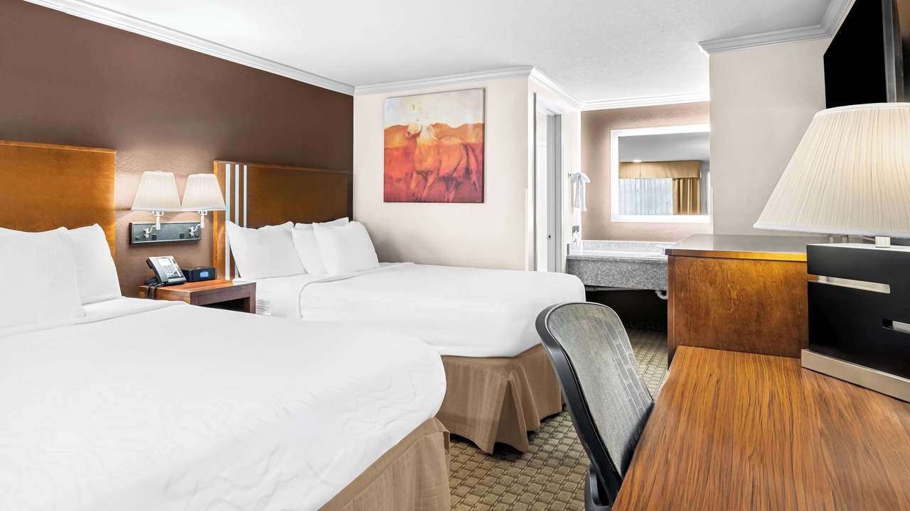 Photo of Bedroom in Lakeview