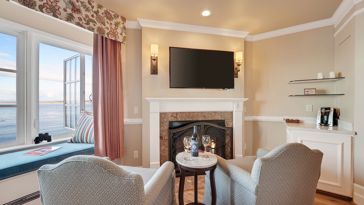 Photo of Bedroom in Monterey