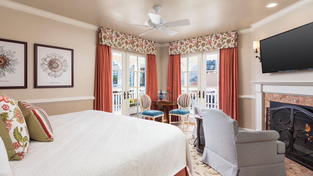 Photo of Bedroom in Monterey