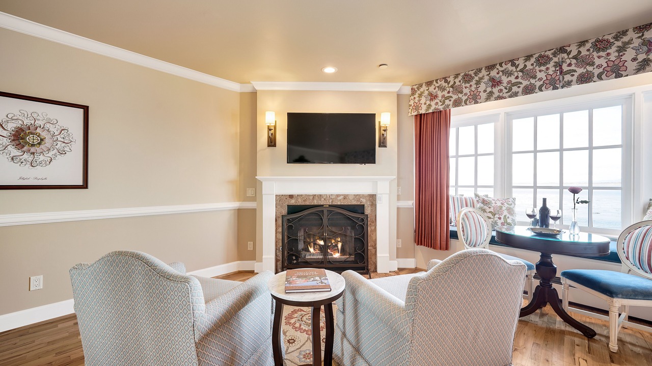 Photo of Bedroom in Monterey