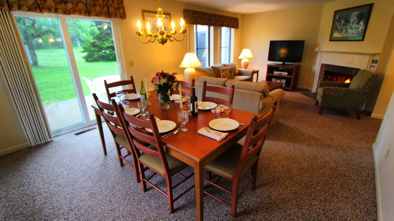 Photo of Livingroom in Brewster