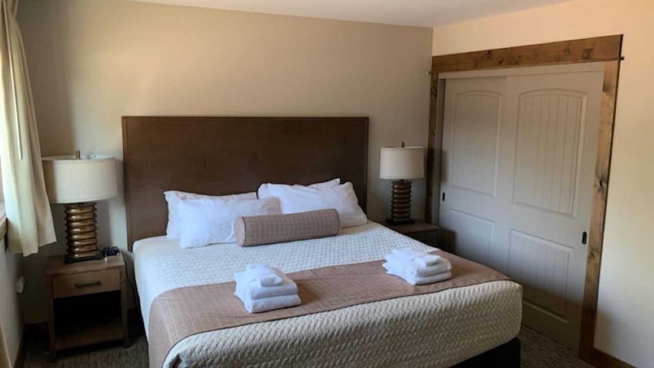 Photo of Bedroom in Sunriver