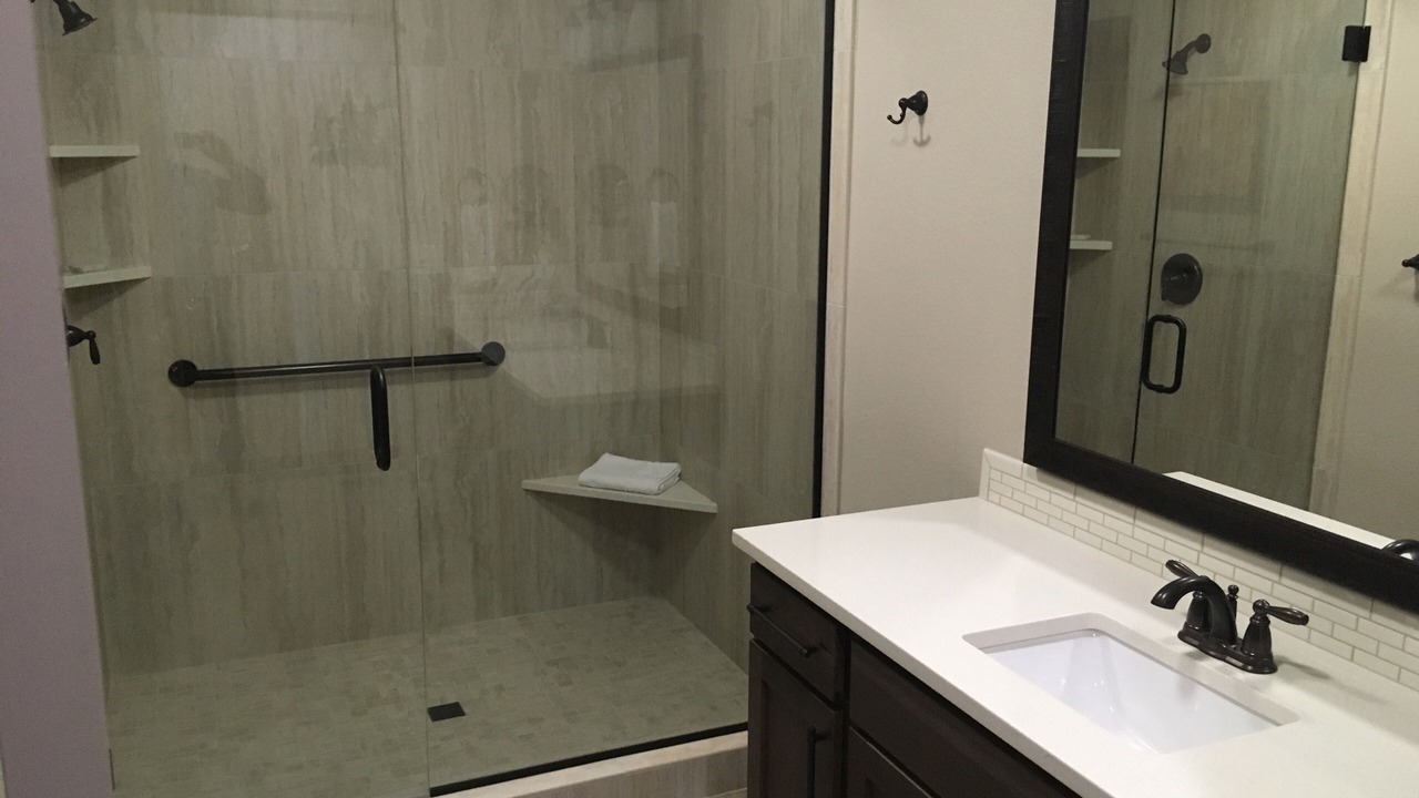 Photo of Bathroom in Sunriver