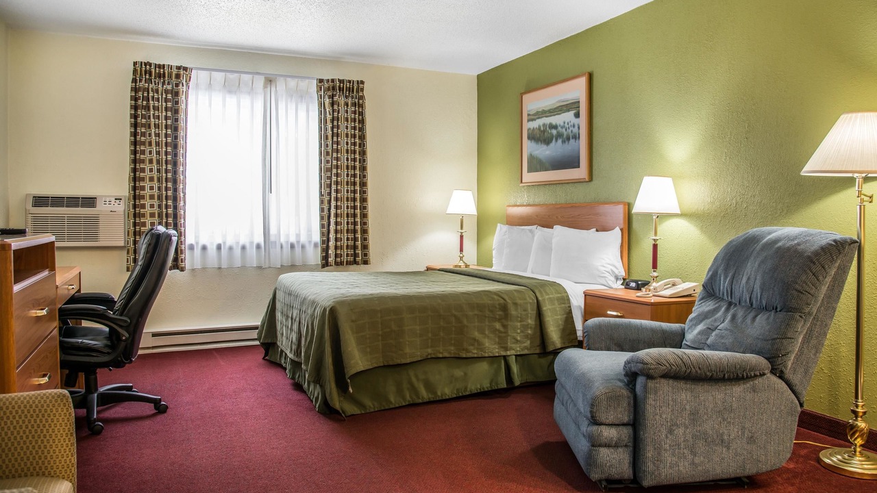 Photo of Bedroom in Hudson