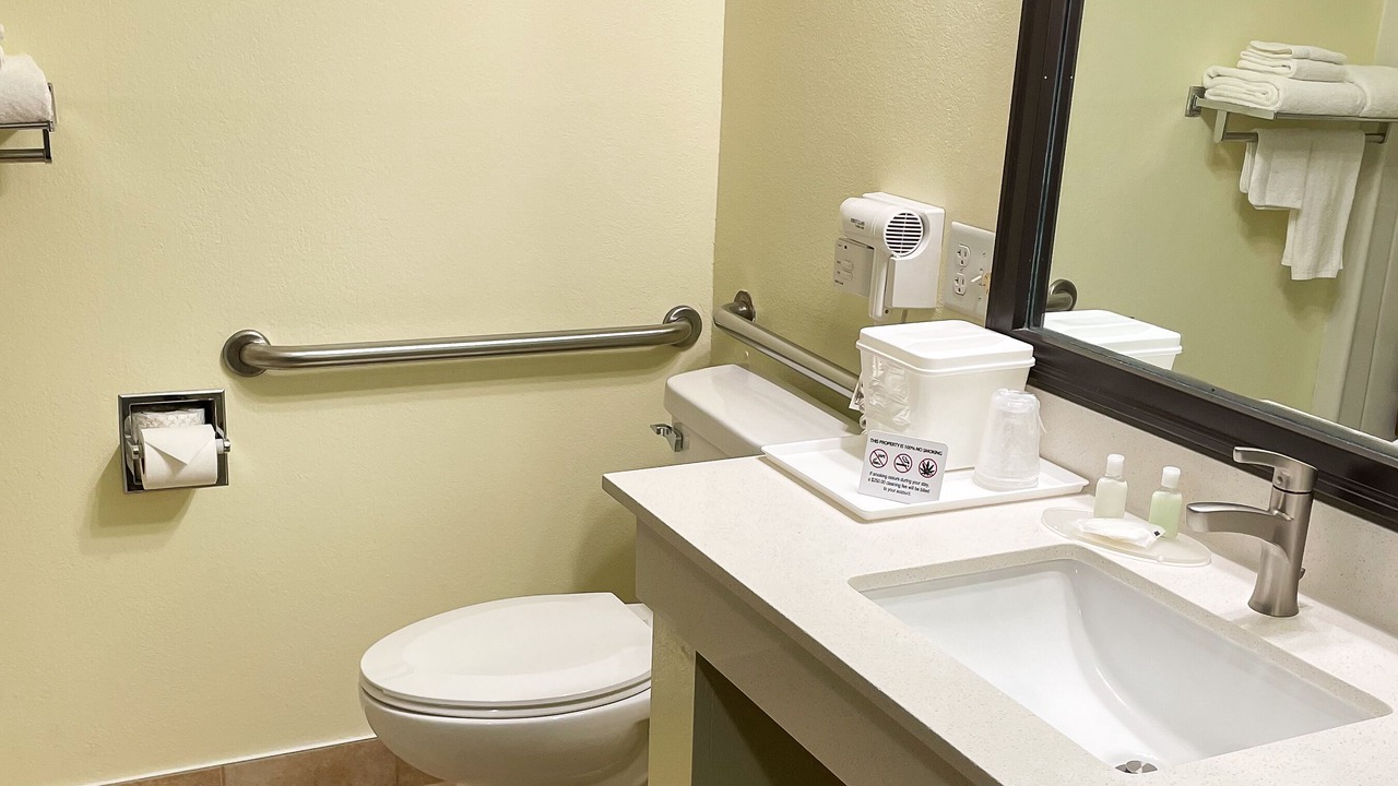 Photo of Bathroom in Hudson