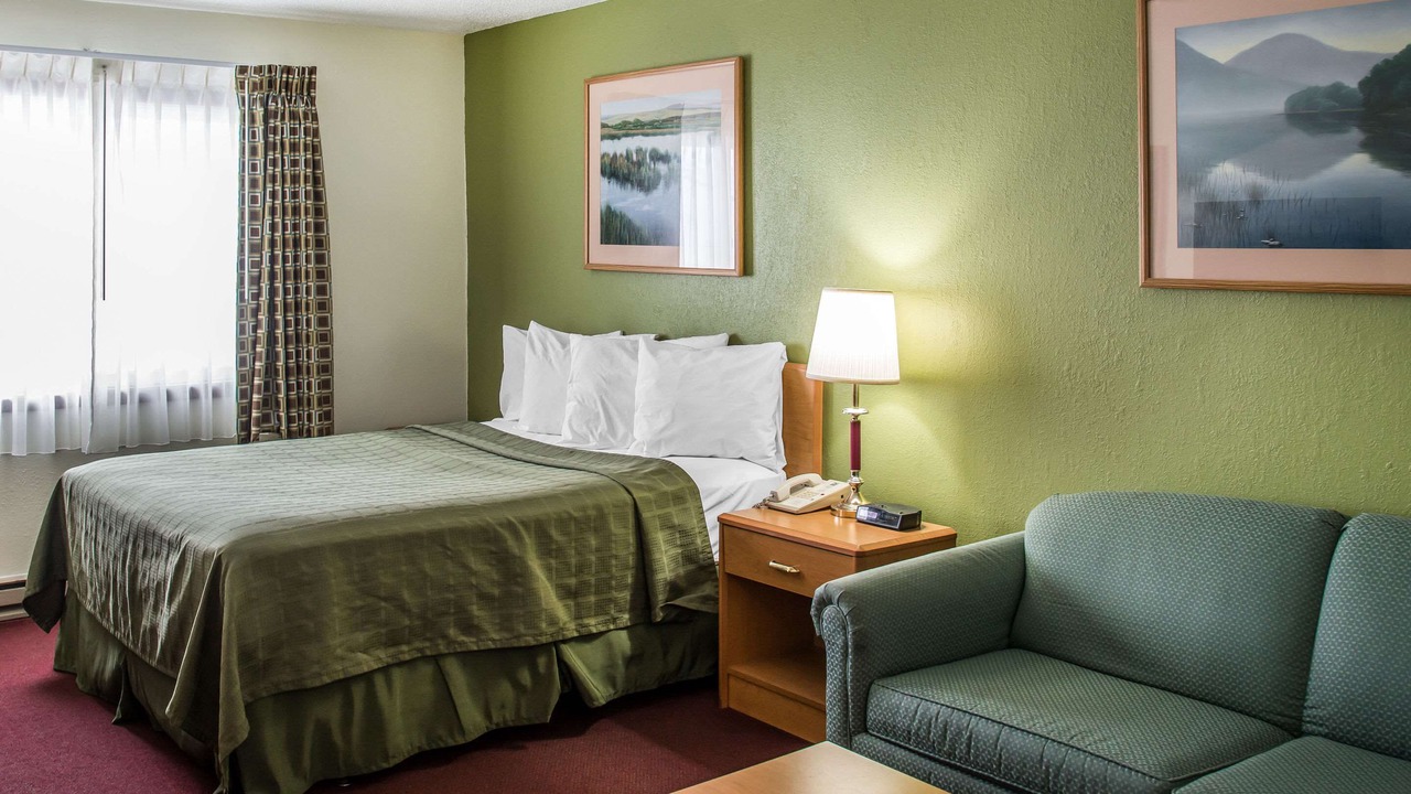 Photo of Bedroom in Hudson