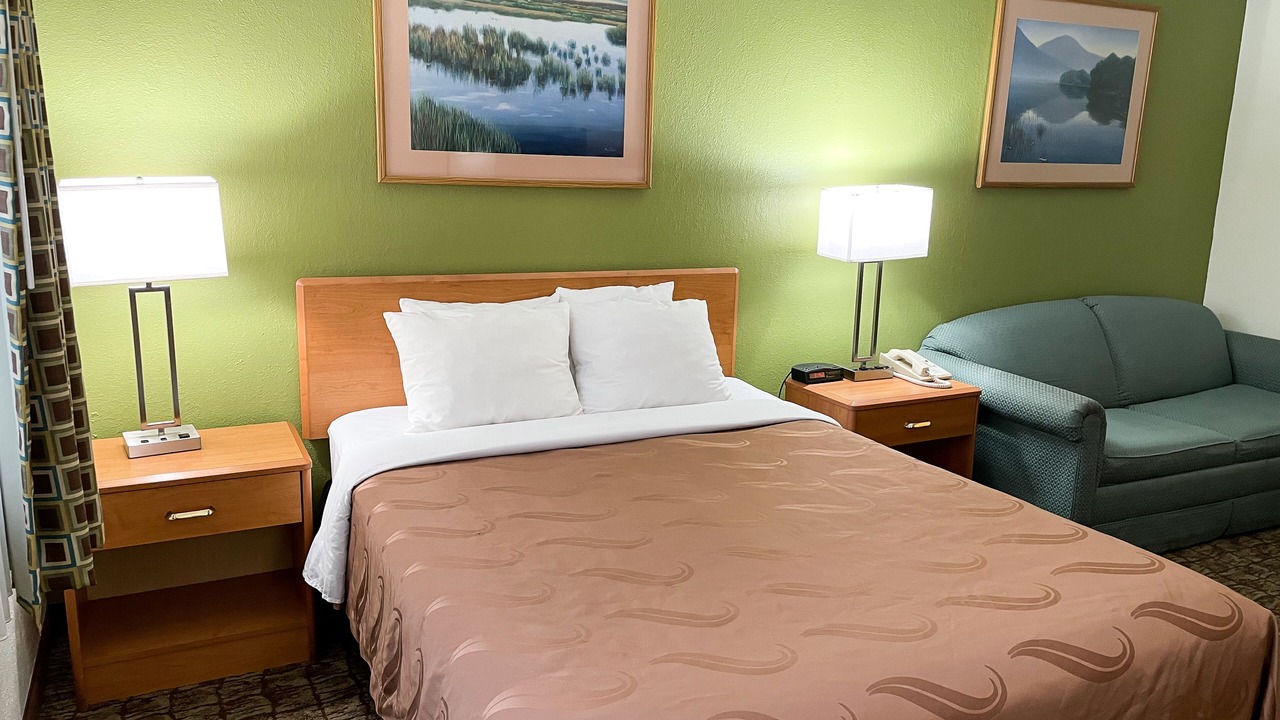 Photo of Bedroom in Hudson