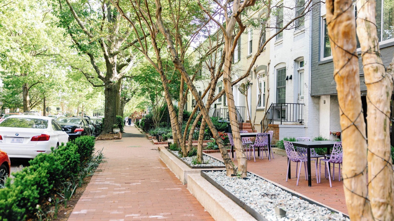 Photo of Outdoor in Foggy Bottom