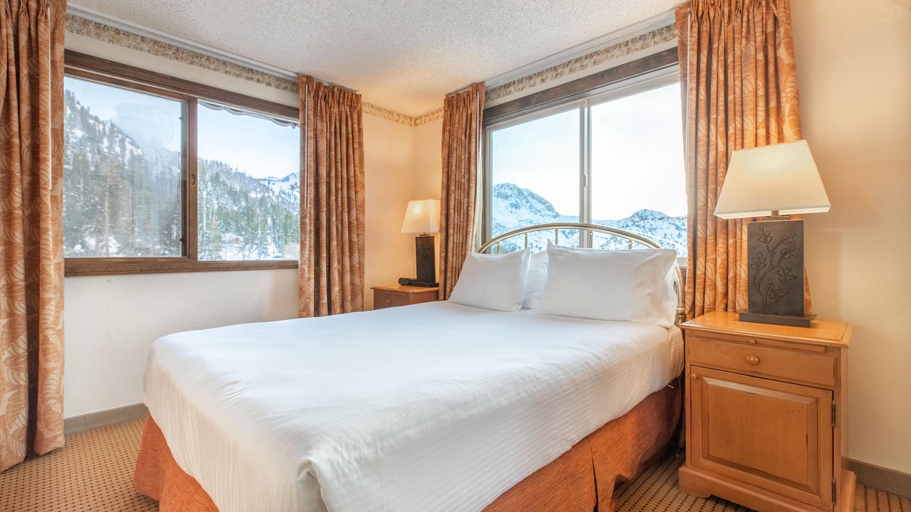 Photo of Bedroom in June Lake