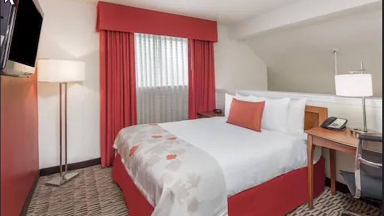 Photo of Bedroom in Maryland Heights