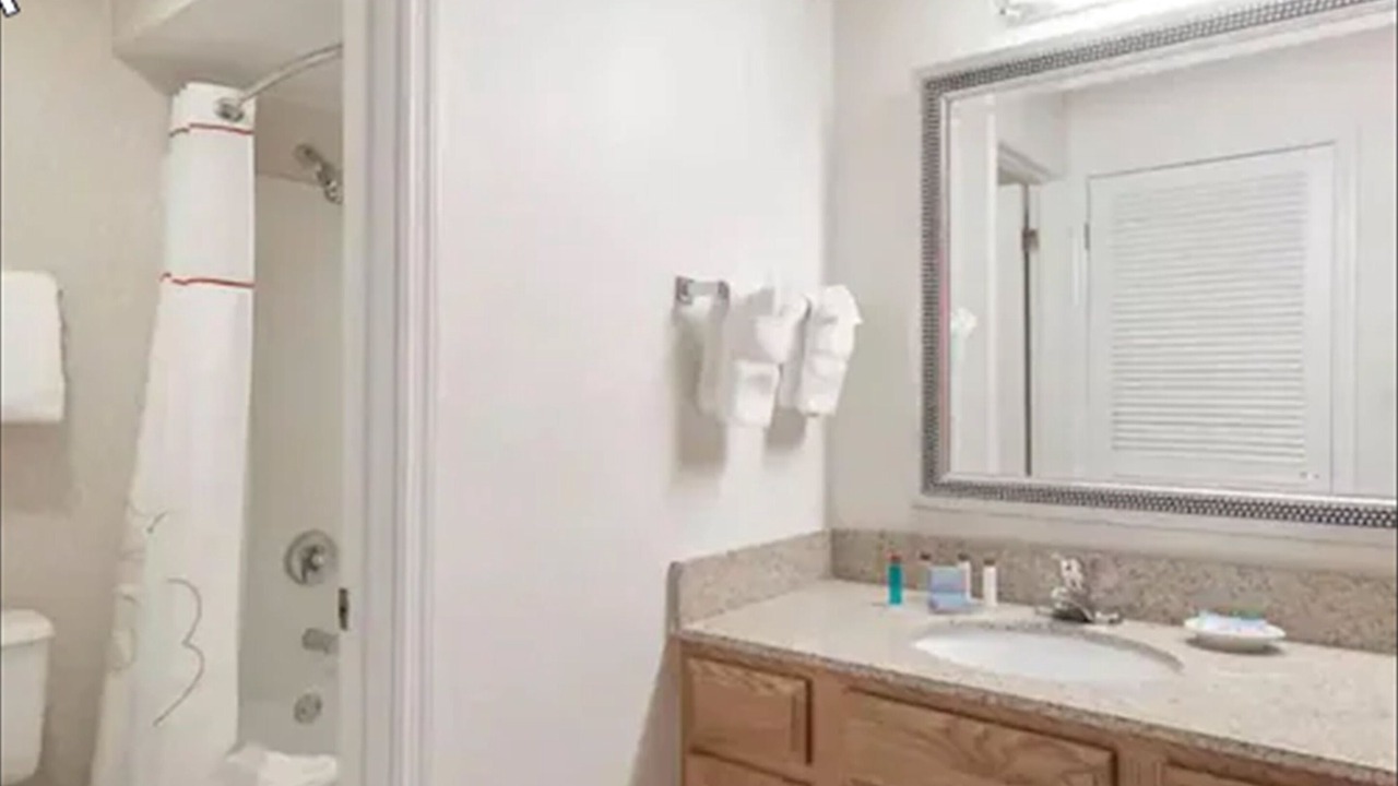 Photo of Bathroom in Maryland Heights