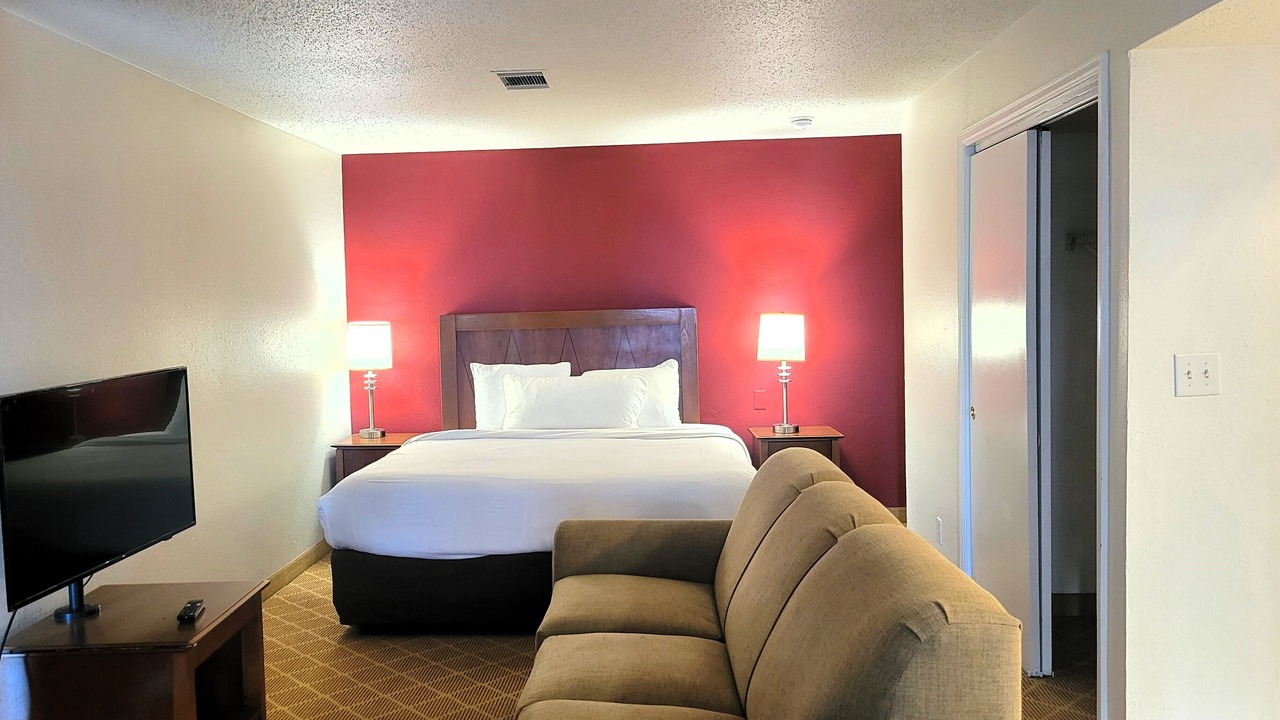 Photo of Bedroom in Maryland Heights