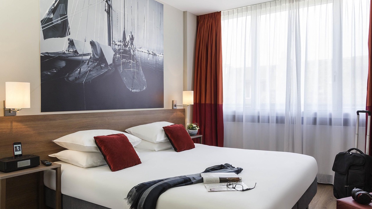 Photo of Bedroom in Paquis Navigation