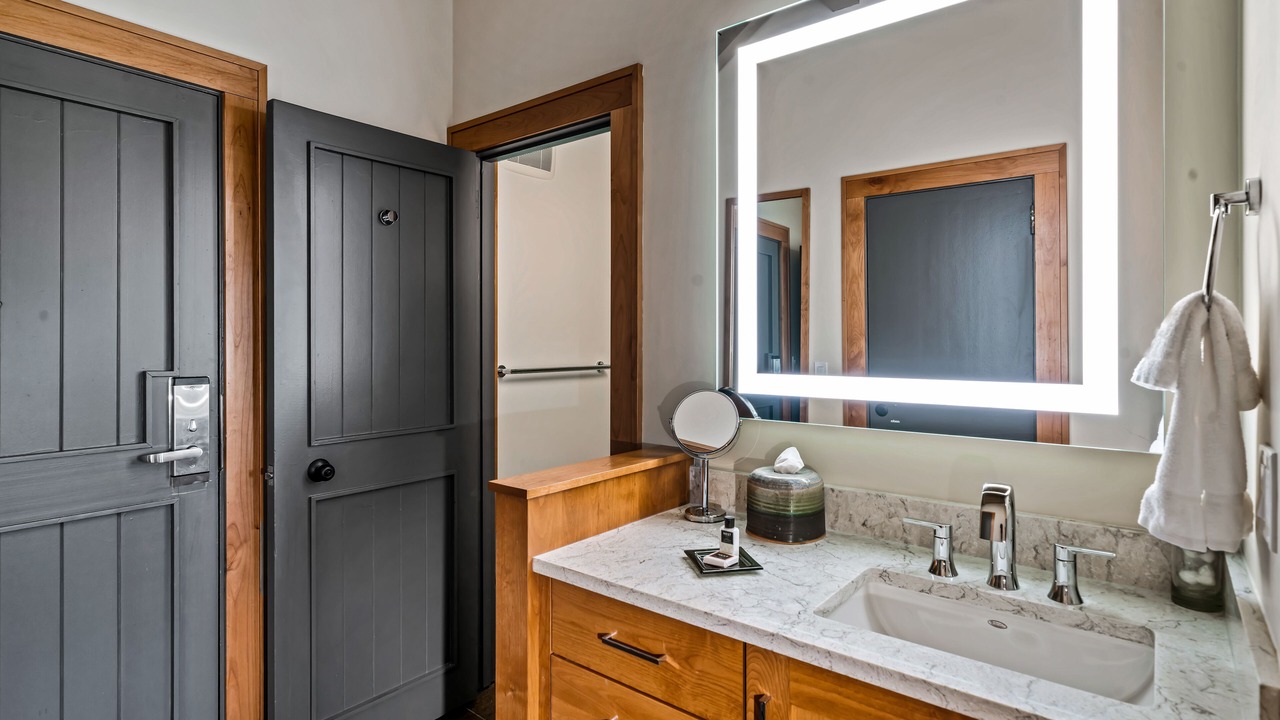 Photo of Bathroom in Sunriver