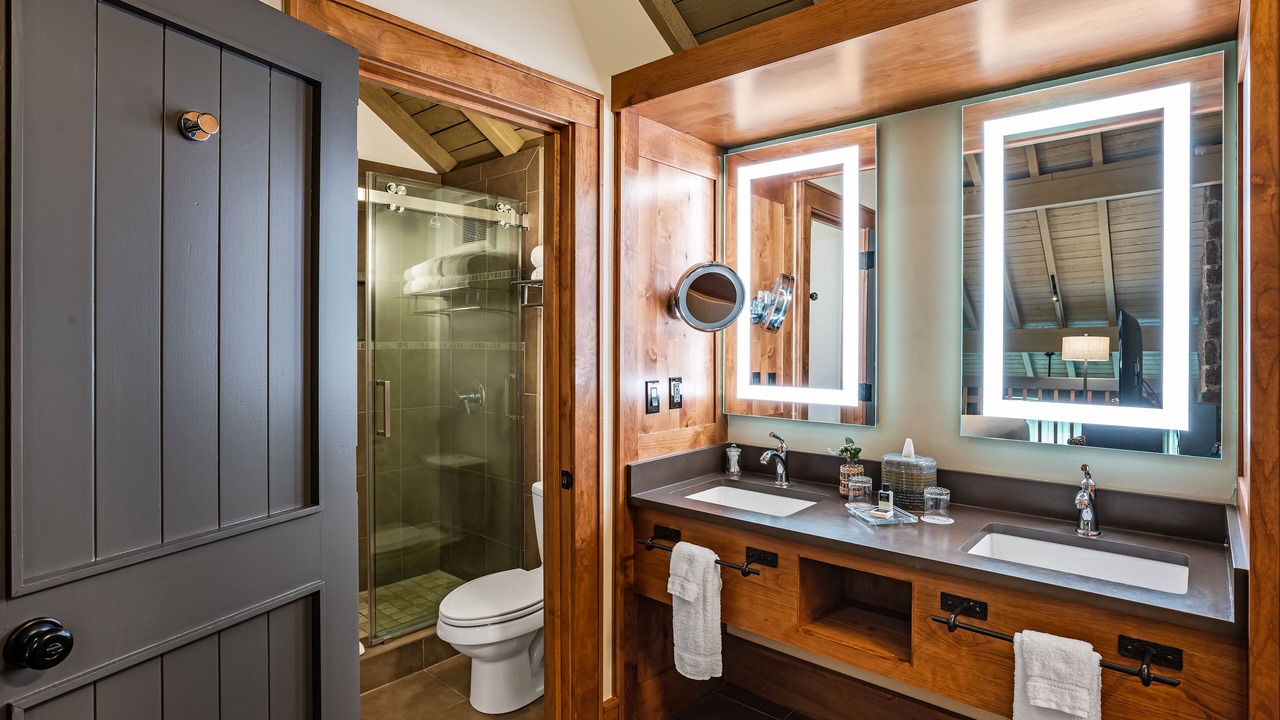 Photo of Bathroom in Sunriver