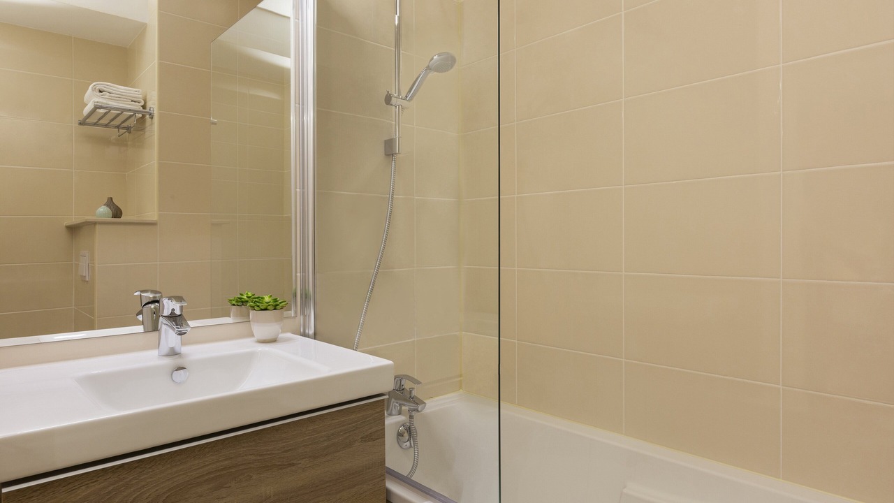 Photo of Bathroom in Gambetta