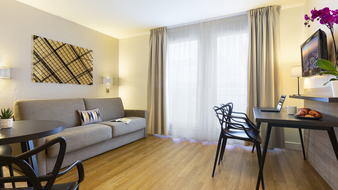 Photo of Livingroom in Grenelle