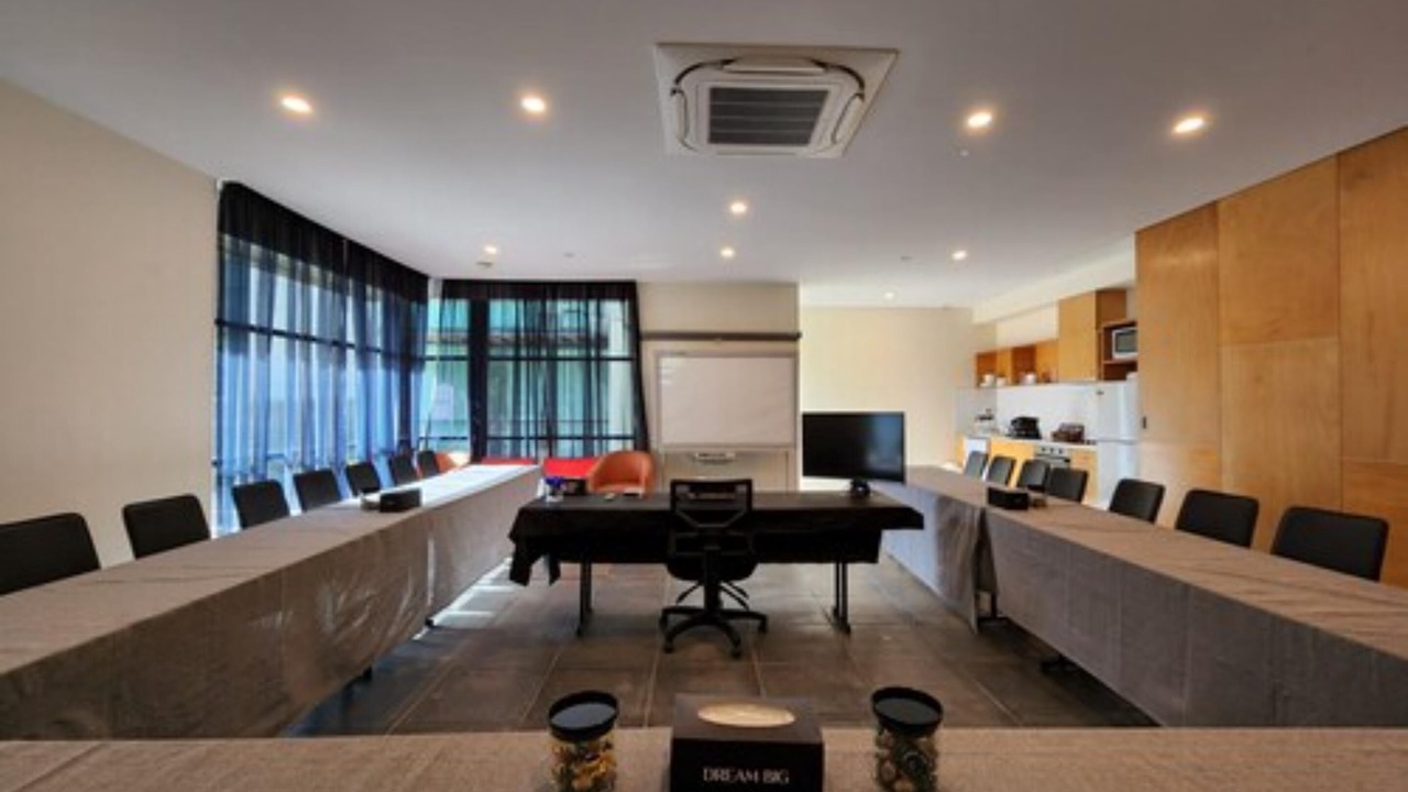 Photo of Others in Cowes