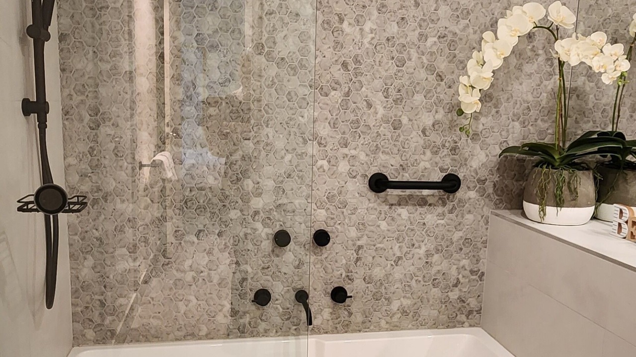 Photo of Bathroom in Cowes