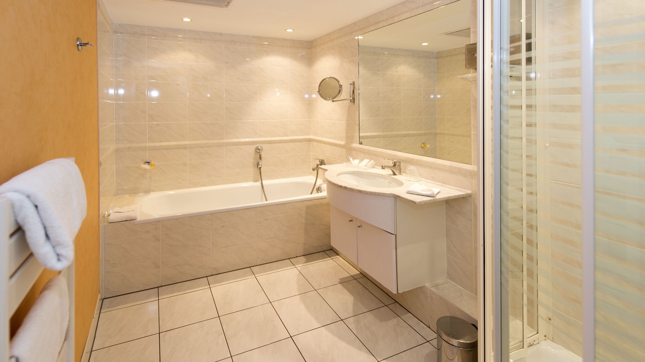 Photo of Bathroom in Orangerie