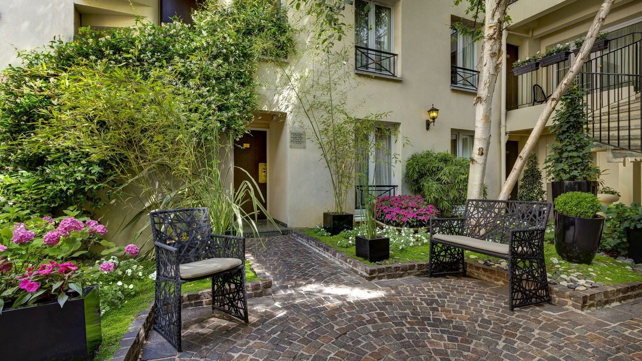 Photo of Patio Balcony in Quartier Sainte-Marguerite