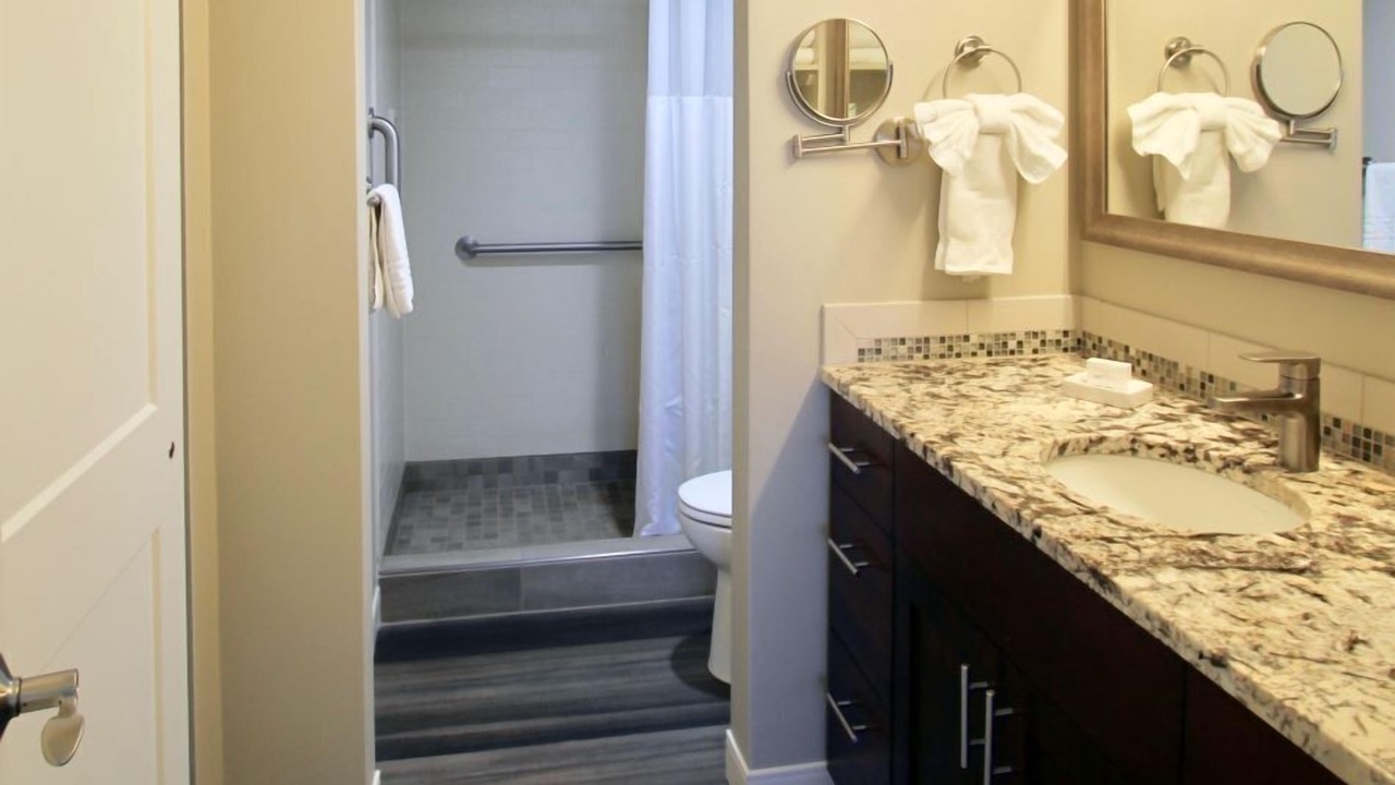 Photo of Bathroom in Waikiki