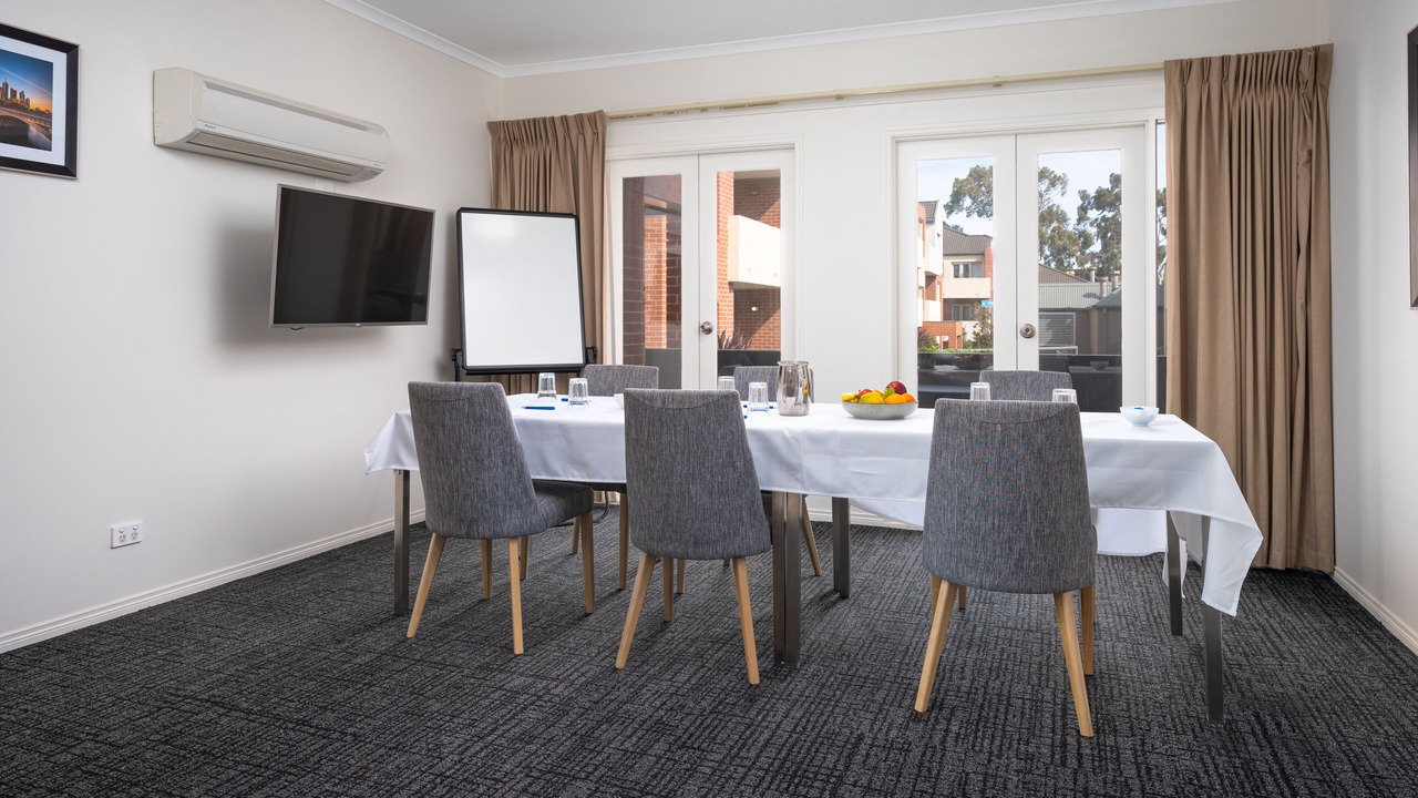 Photo of Others in Kew