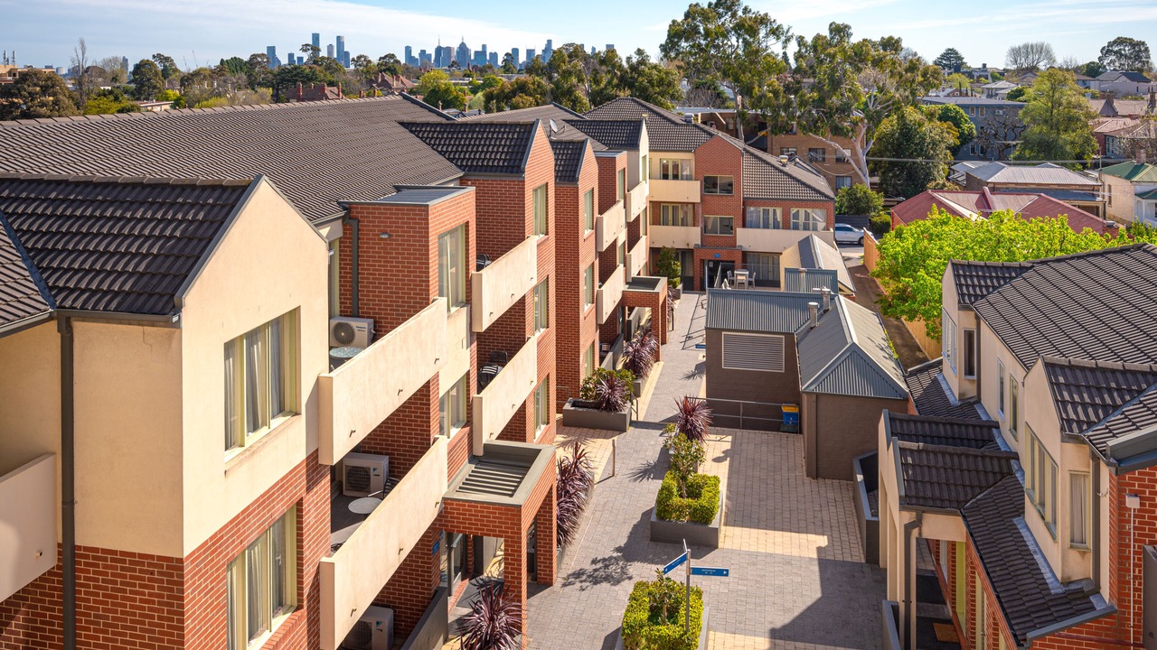 Photo of Outdoor in Kew