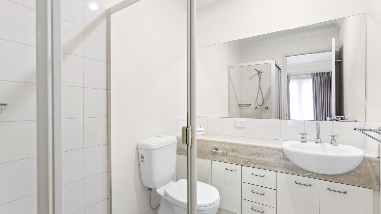 Photo of Bathroom in Kew