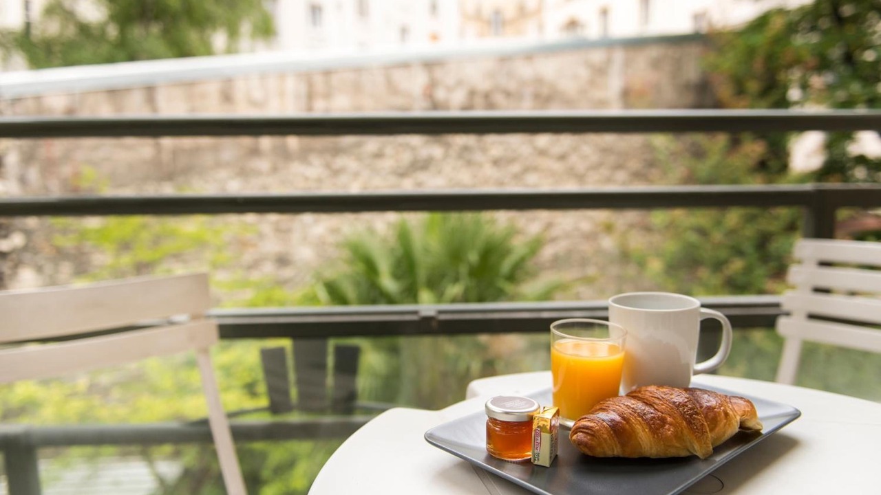 Photo of Patio Balcony in Val-de-Grace