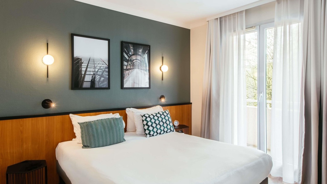 Photo of Bedroom in Faubourg de l'Arche