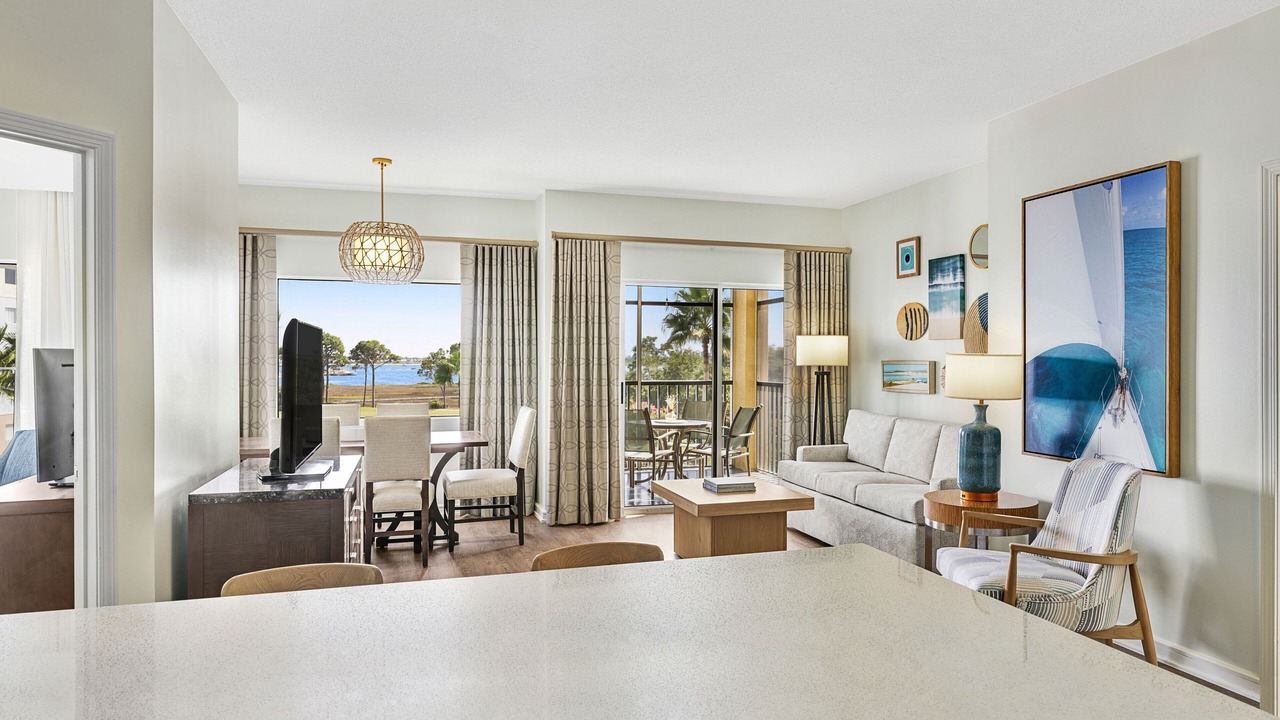 Photo of Livingroom in Upper Grand Lagoon