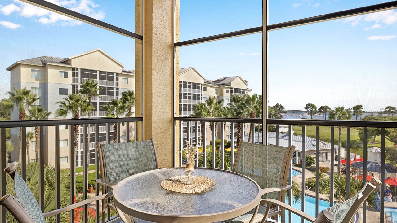 Photo of Patio Balcony in Upper Grand Lagoon