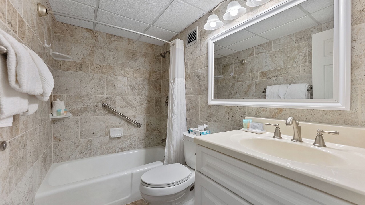 Photo of Bathroom in Avalon