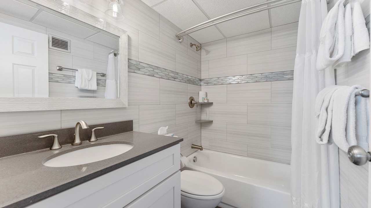 Photo of Bathroom in Avalon