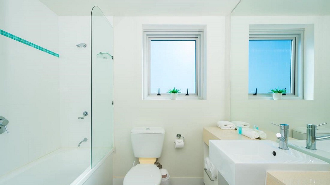 Photo of Bathroom in Biggera Waters