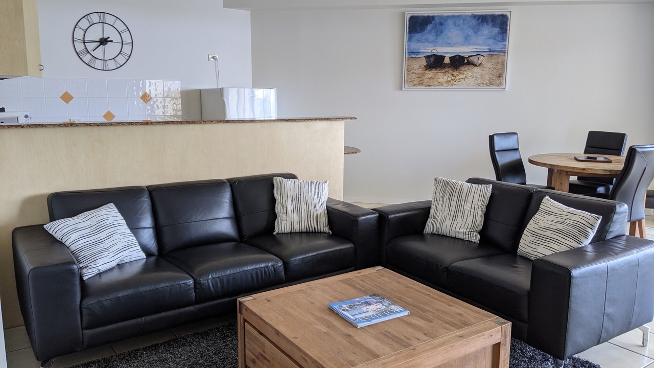 Photo of Livingroom in Golden Beach