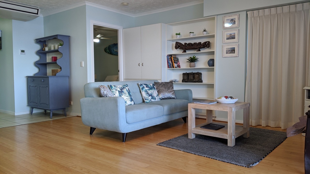 Photo of Livingroom in Golden Beach