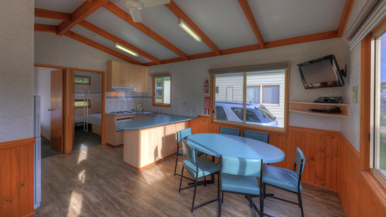 Photo of Livingroom in Yarrawonga