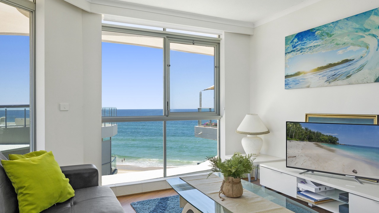 Photo of Livingroom in Mermaid Beach