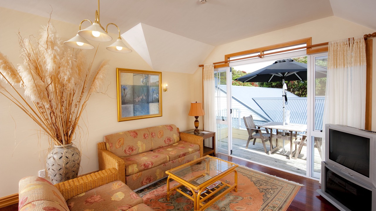 Photo of Livingroom in Russell