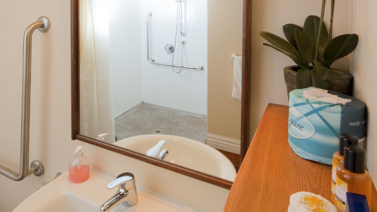 Photo of Bathroom in Russell