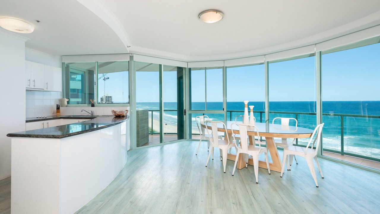 Photo of Livingroom in Main Beach