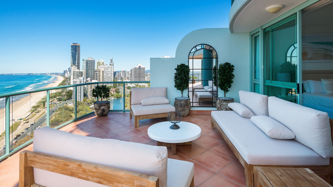 Photo of Patio Balcony in Main Beach